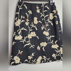Anne Taylor Loft Floral Black Tan Red Cotton Mini Skirt Size 2
